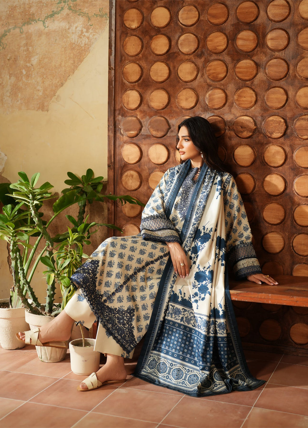 3 PC - LAWN EMBROIDRED SUIT - HE02